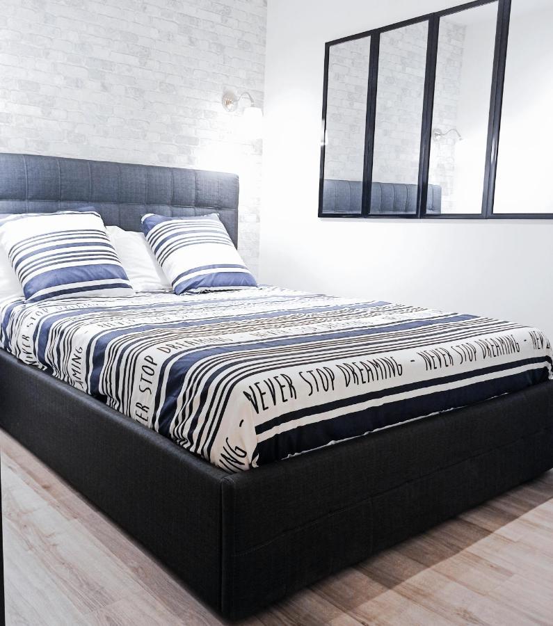Detente & Jardin By Beds4Wanderlust - Charmant T2 Avec Jardin - Gare Plaisir-Grignon, Versailles 20Km Buitenkant foto
