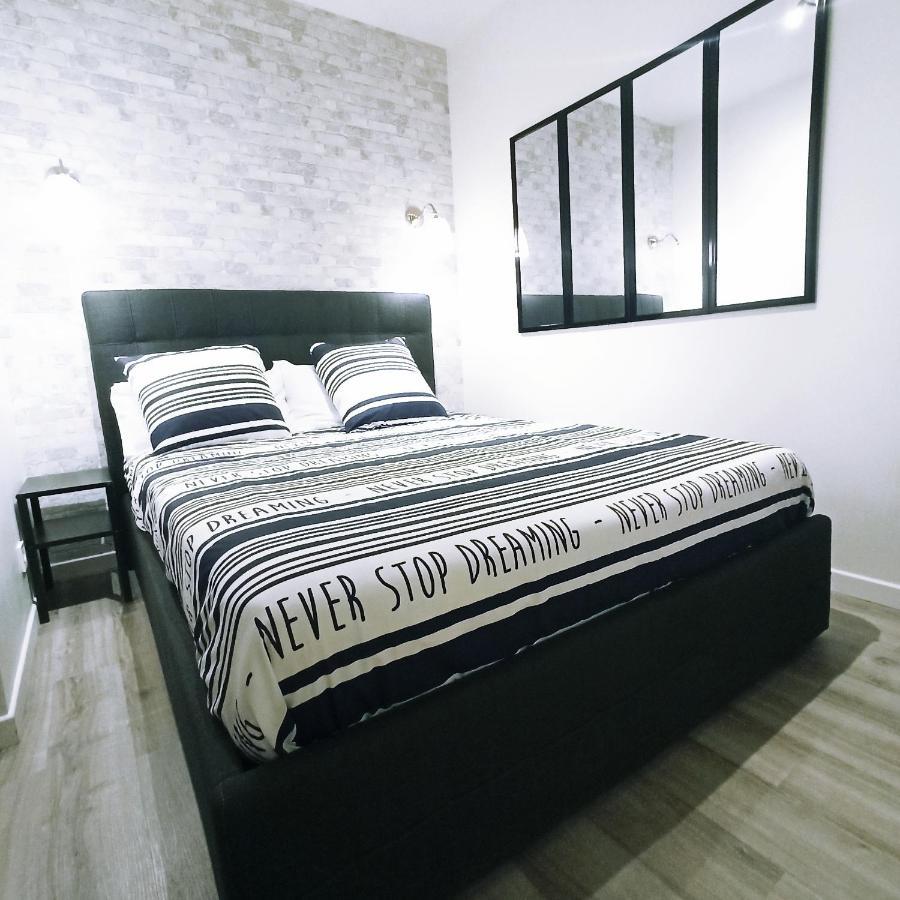Detente & Jardin By Beds4Wanderlust - Charmant T2 Avec Jardin - Gare Plaisir-Grignon, Versailles 20Km Buitenkant foto