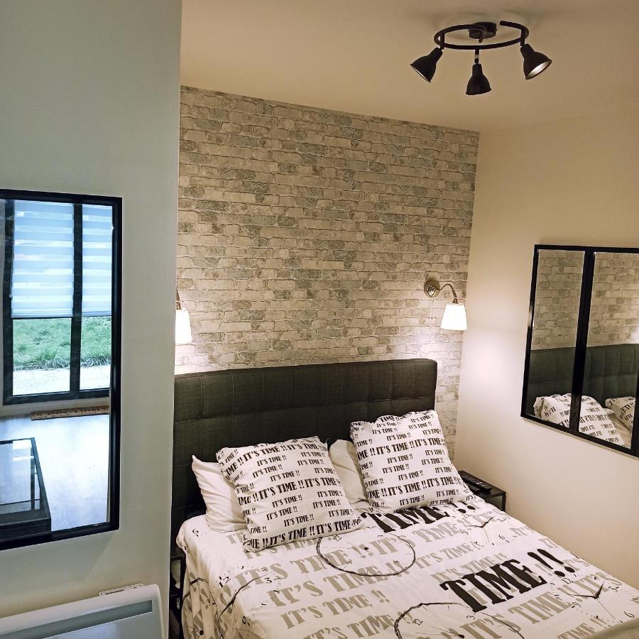 Detente & Jardin By Beds4Wanderlust - Charmant T2 Avec Jardin - Gare Plaisir-Grignon, Versailles 20Km Buitenkant foto